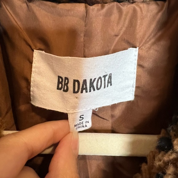 BB DAKOTA Kitty Come Close Teddy Jacket in Leopard Print. Size Small - Picture 8 of 8